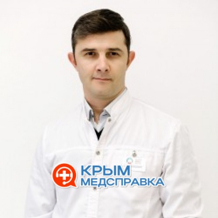 На фото Османов Энвер Серверочив
