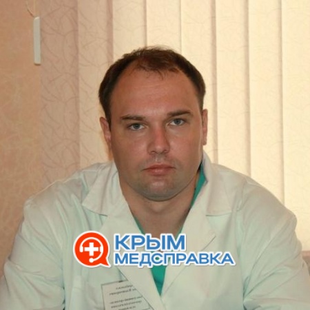 На фото Арабаджиев Денис Владимирович