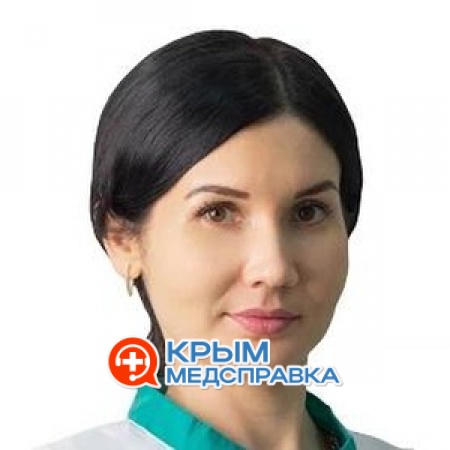 На фото Эмирусеинова Эльмаз Шаибовна