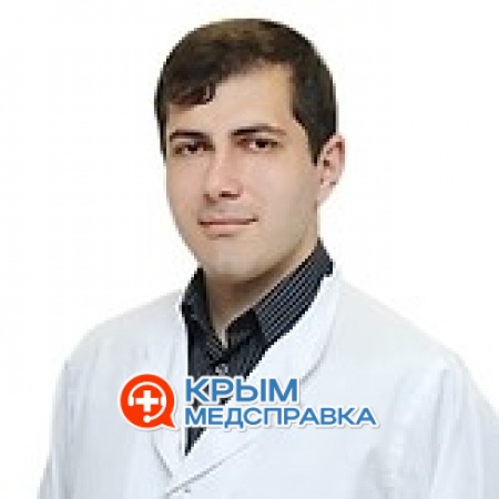 На фото Григорян Михаил Степанович