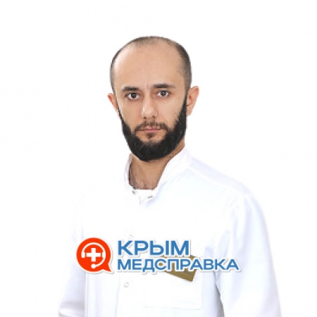 На фото Аванесов Арсен Вячеславович