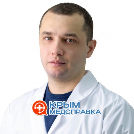 На фото Чалаев Эмиль Рустемович