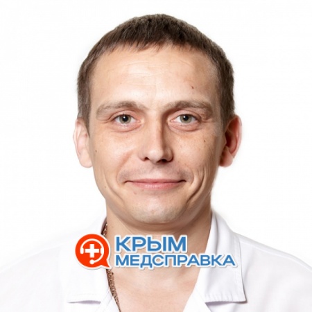 На фото Максимов Игорь Сергеевич