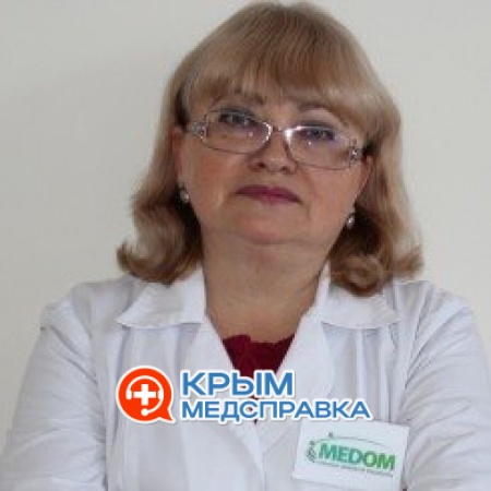 На фото Смунева Людмила Владимировна