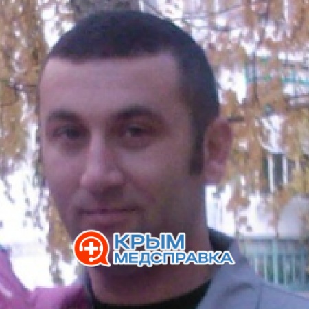 На фото Алибеев Альберт Аметович