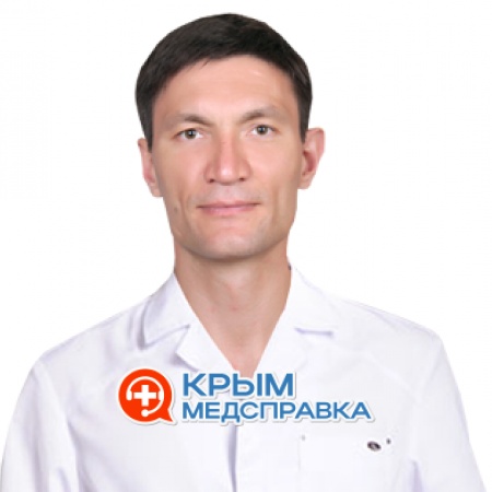 На фото Ахметов Ринат Суфьянович