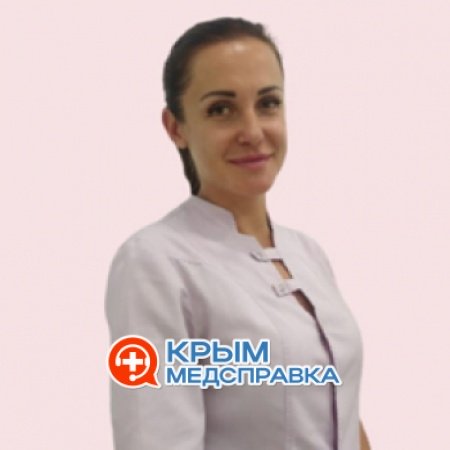 На фото Храмова Светлана Сергеевна