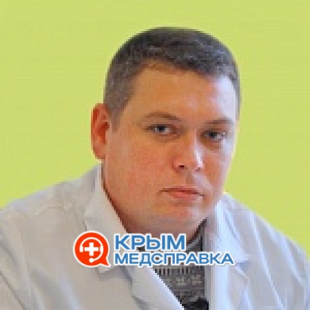 На фото Попов Александр Эдуардович