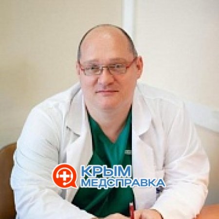 На фото Черников Сергей Александрович