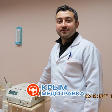На фото Аметов Решат Даниалович