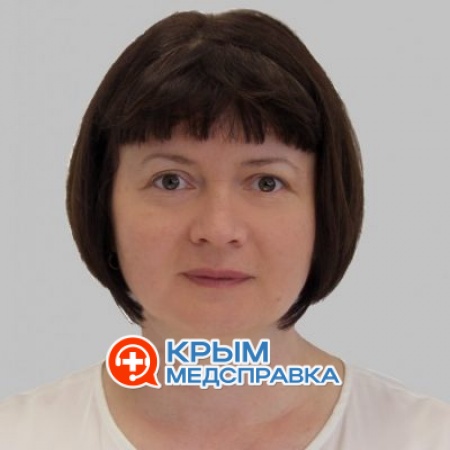 На фото Аметова Айше Мидатовна