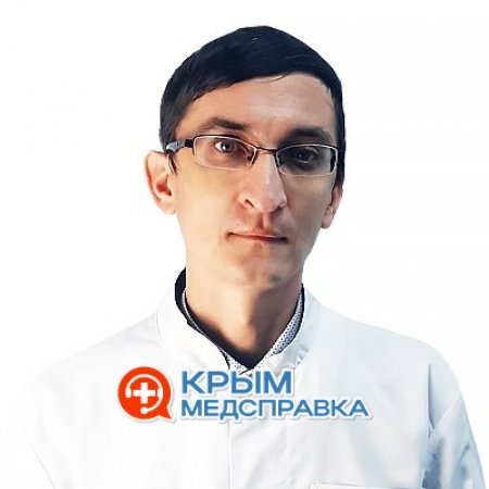 На фото Абдураманов Рустем Рашидович