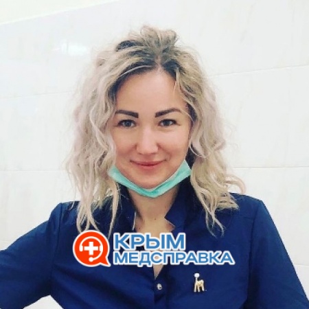 На фото Черноморец Юлия Анатольевна