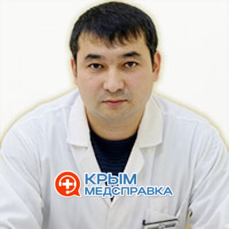На фото Зудлаев Арсен Рифатович